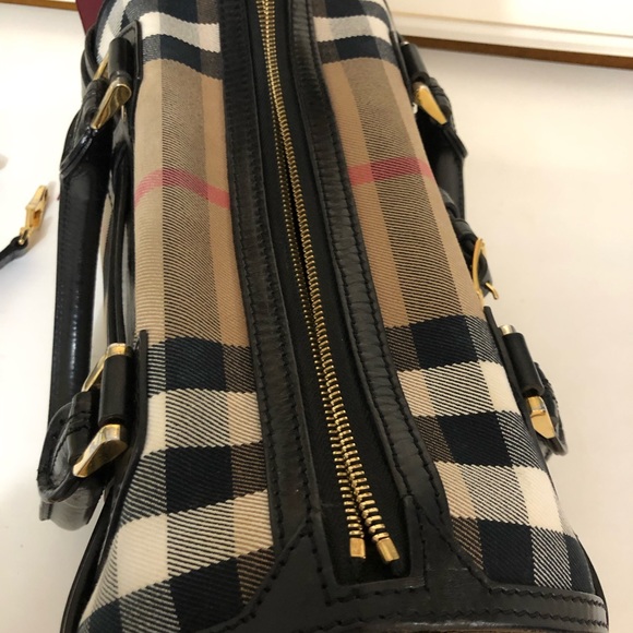 AUTHENTIC BURBERRY 2 way - Picture 7 of 14